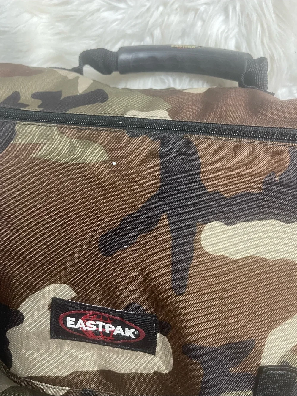 Eastpak Camo Messenger Bag in Green ,Brown & Brown padded laptop compartment.